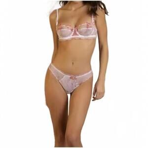 NEW LISE CHARMEL ete frivole thong in blanc